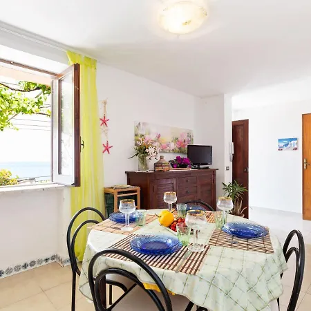 Holiday In Torremezzo Di Falconara Near Beach Casa vacanze Falconara Albanese