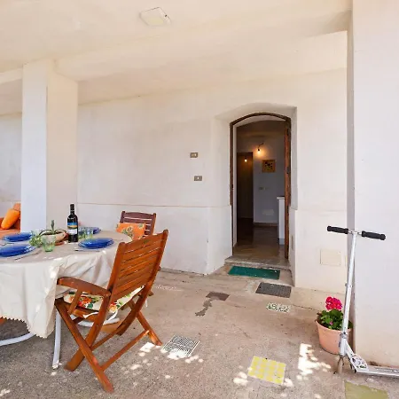 Holiday In Torremezzo Di Falconara Near Beach Casa vacanze Falconara Albanese